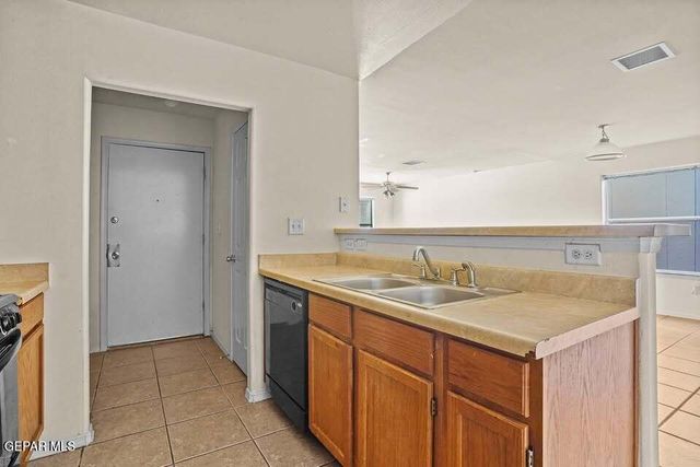 5740 Saluki Drive B, El Paso, TX 79924