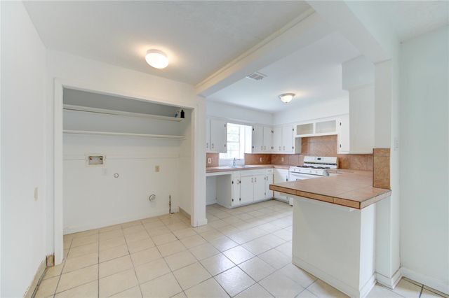 10717 Pillot Street, Houston, TX 77029
