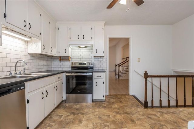 35 Simpson NE Drive, Kennesaw, GA 30144