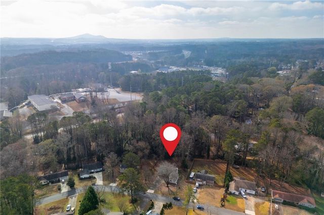 35 Simpson NE Drive, Kennesaw, GA 30144