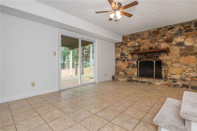 35 Simpson NE Drive, Kennesaw, GA 30144