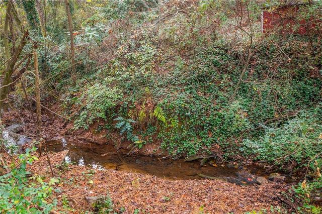 35 Simpson NE Drive, Kennesaw, GA 30144