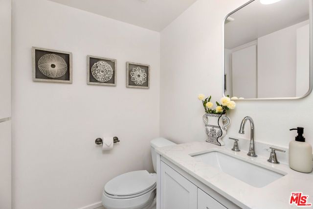 2337 Oak Street 4, Santa Monica, CA 90405