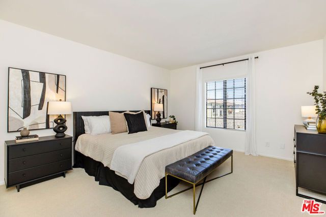 2337 Oak Street 4, Santa Monica, CA 90405