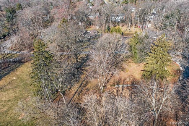 31050 Briarcliff Road, Franklin, MI 48025