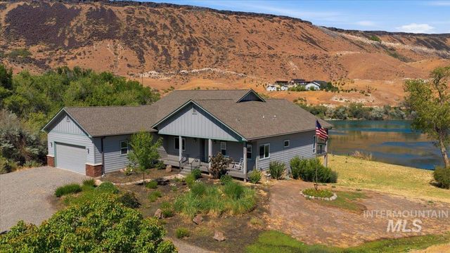 10250 Airpark Loop, Melba, ID 83641