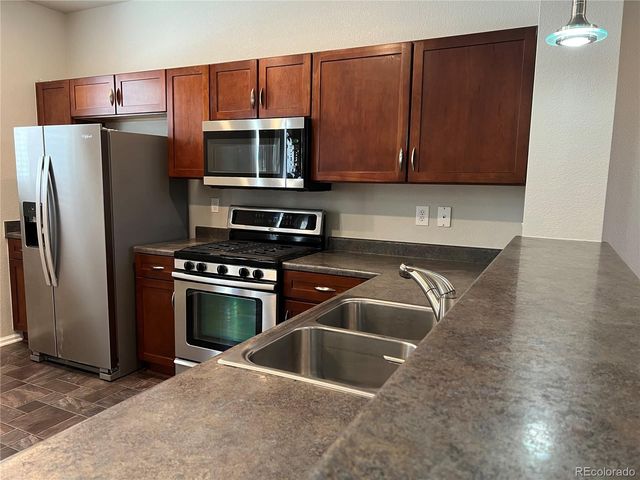 6465 S Potomac Street, Englewood, CO 80111