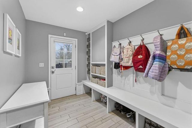 9815 Belinder Road, Leawood, KS 66206