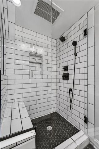 9815 Belinder Road, Leawood, KS 66206