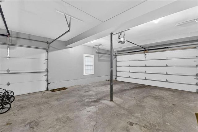 9815 Belinder Road, Leawood, KS 66206