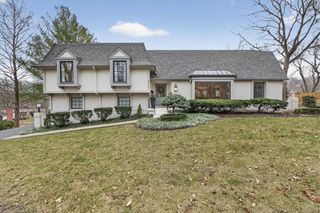 9815 Belinder Road, Leawood, KS 66206