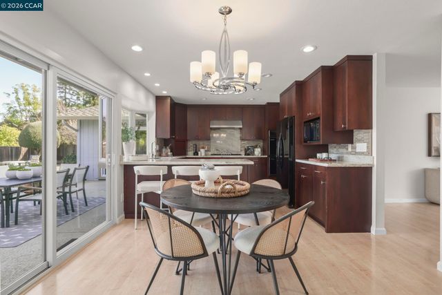 324 York Court, Walnut Creek, CA 94598