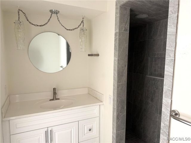 11604 W Bayshore Drive, Crystal River, FL 34429