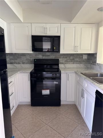 11604 W Bayshore Drive, Crystal River, FL 34429