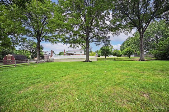 7868 Quail Hollow Court, West Chester, OH 45069