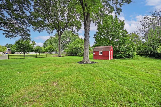 7868 Quail Hollow Court, West Chester, OH 45069