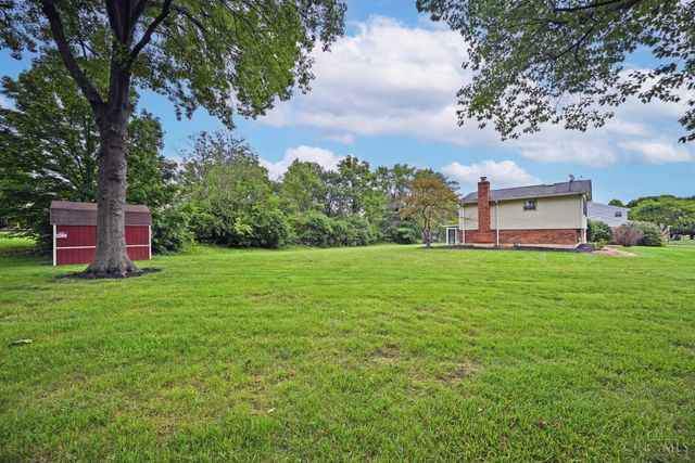 7868 Quail Hollow Court, West Chester, OH 45069