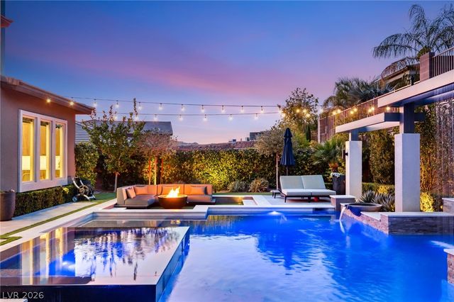 2158 Alto Vista Drive, Henderson, NV 89052