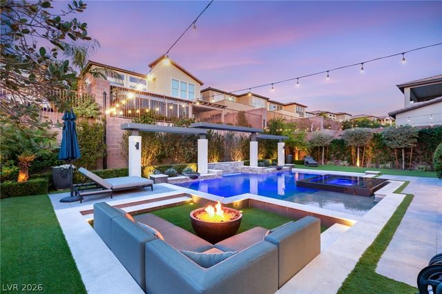 2158 Alto Vista Drive, Henderson, NV 89052