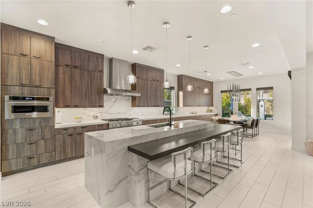 2158 Alto Vista Drive, Henderson, NV 89052