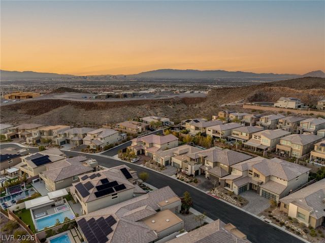 2158 Alto Vista Drive, Henderson, NV 89052