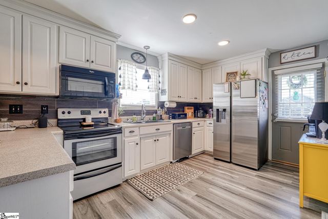 603 Ezra Court, Inman, SC 29349