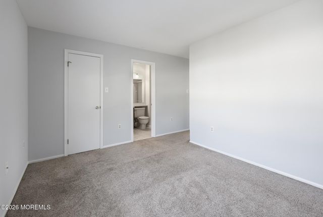 2305 Gulfstream Way, Toms River, NJ 08755