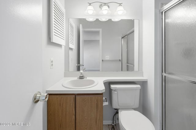 2305 Gulfstream Way, Toms River, NJ 08755