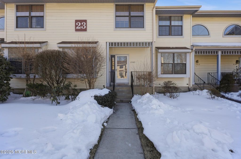 2305 Gulfstream Way, Toms River, NJ 08755