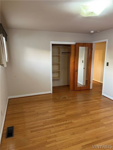 239 Grayton Road, Tonawanda, NY 14150