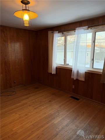 239 Grayton Road, Tonawanda, NY 14150