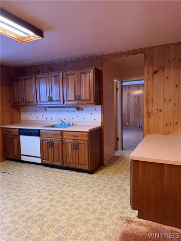 239 Grayton Road, Tonawanda, NY 14150