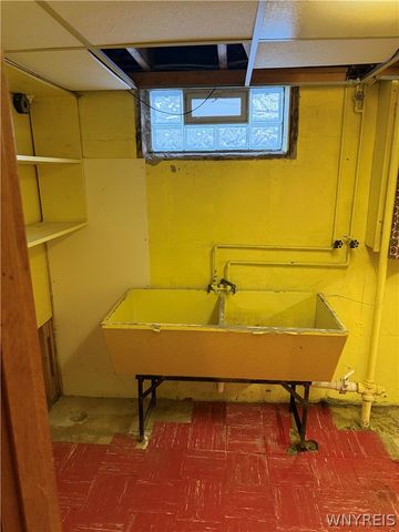 239 Grayton Road, Tonawanda, NY 14150