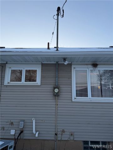 239 Grayton Road, Tonawanda, NY 14150