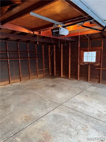 239 Grayton Road, Tonawanda, NY 14150