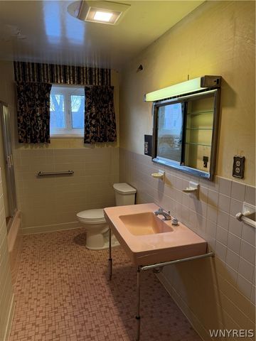 239 Grayton Road, Tonawanda, NY 14150