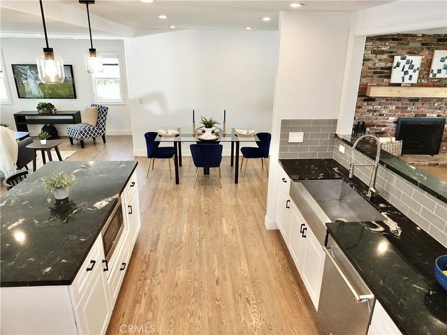 2443 Fordham, Costa Mesa, CA 92626