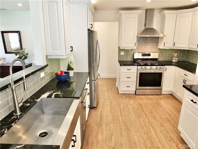 2443 Fordham, Costa Mesa, CA 92626