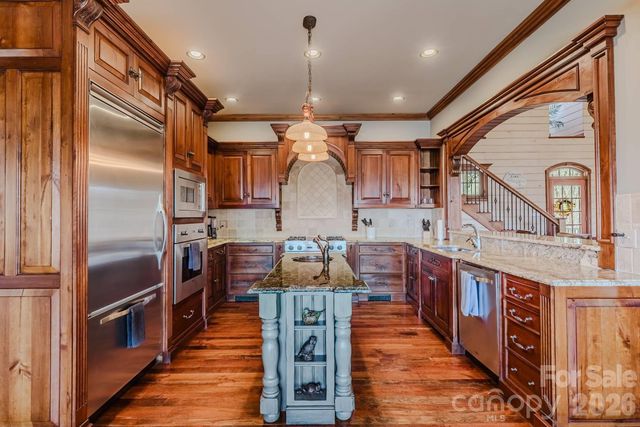 414 Trails End, Bryson City, NC 28713