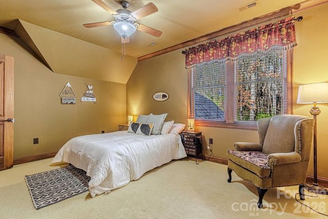 414 Trails End, Bryson City, NC 28713