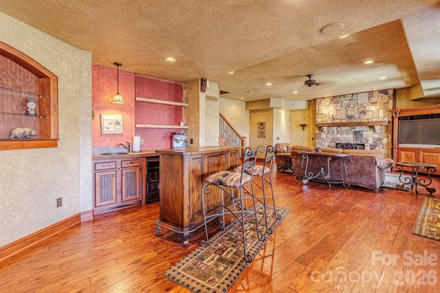 414 Trails End, Bryson City, NC 28713