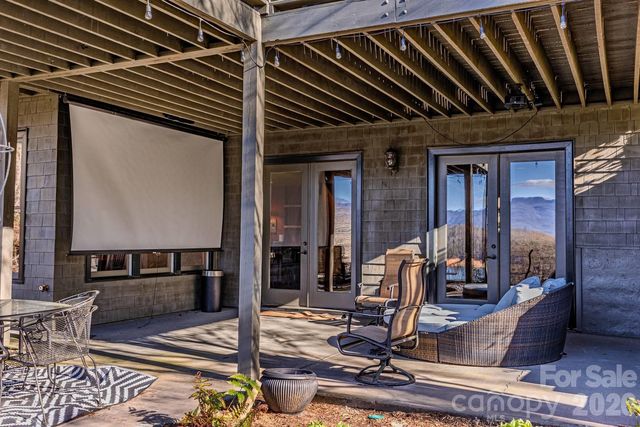 414 Trails End, Bryson City, NC 28713