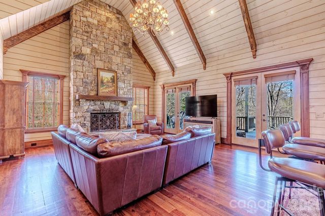 414 Trails End, Bryson City, NC 28713