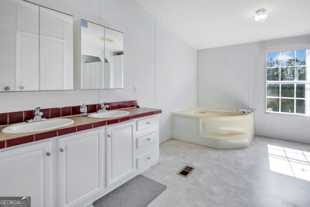 4359 Cook Road, Monticello, GA 31064