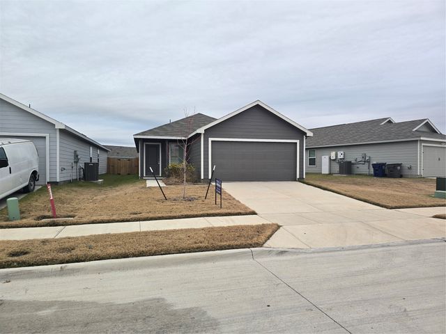 316 Thresher Lane, Princeton, TX 75407