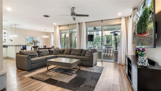 4716 NW 114th Dr, Coral Springs, FL 33076