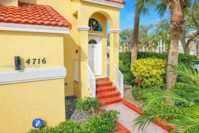 4716 NW 114th Dr, Coral Springs, FL 33076