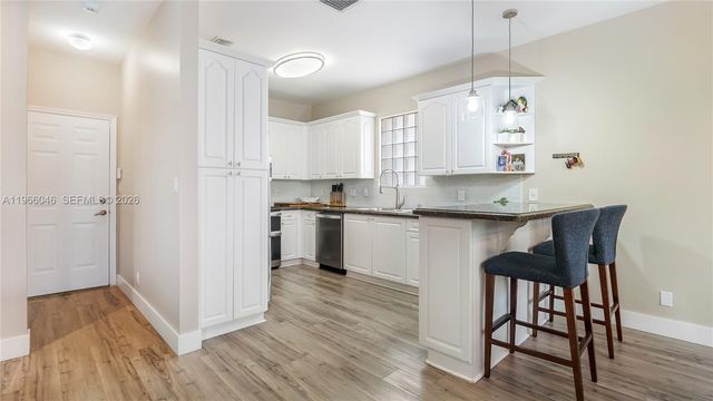 4716 NW 114th Dr, Coral Springs, FL 33076