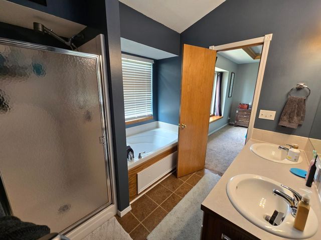 8841 N Hidden Lane, Park City, KS 67147