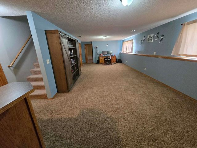 8841 N Hidden Lane, Park City, KS 67147